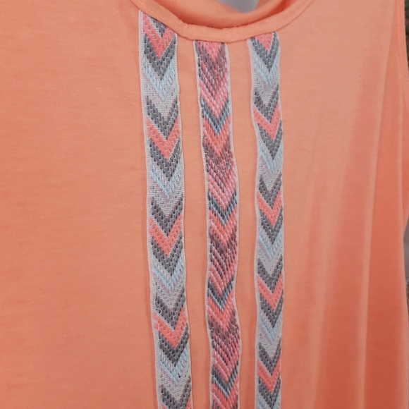 DAYTRIP Tank - Picture 5 of 10